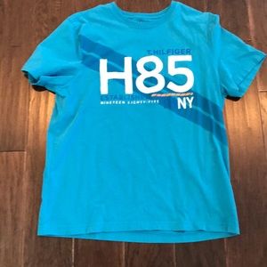 Men’s size Med Tommy Hilfiger t shirt
